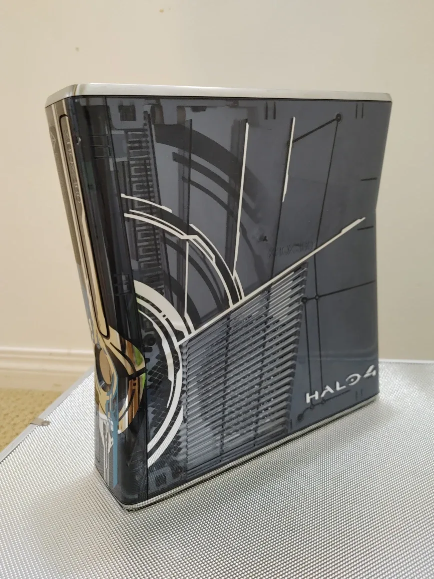 Xbox 360 Halo 4 limited edition console image indicator(5)