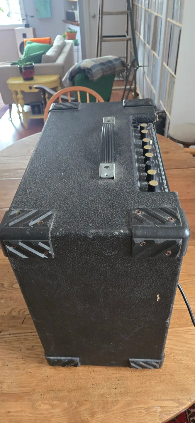 Yorkville Sound Bloc100GT Guitar Amplifier image indicator(3)