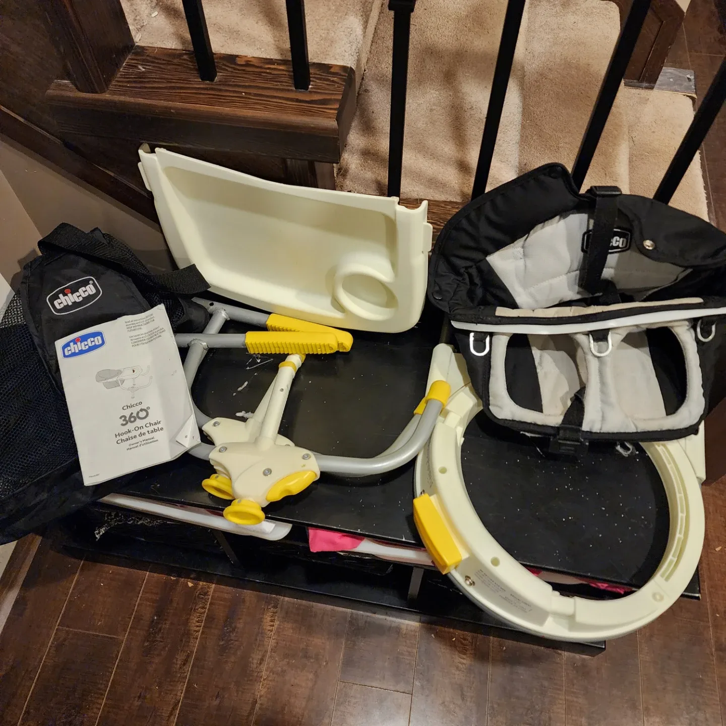 Chicco 360° Hook-On Chair