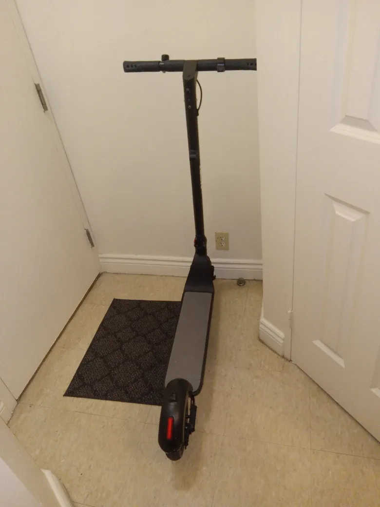 IZIP Electric Scooter image indicator(4)