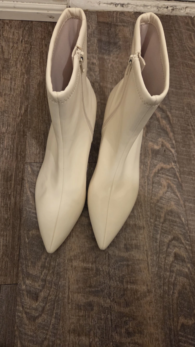 White pointed toe boots, size 9