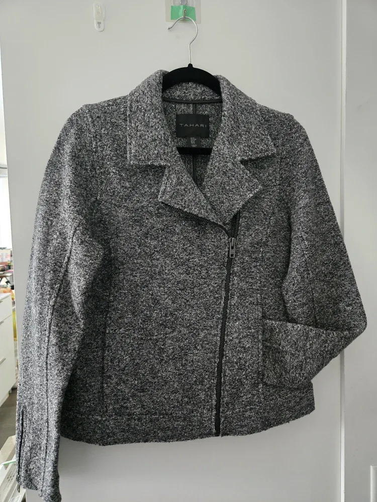 TAHARI Jacket