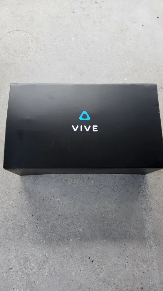HTC Vive Cosmos Elite VR Headset with Box