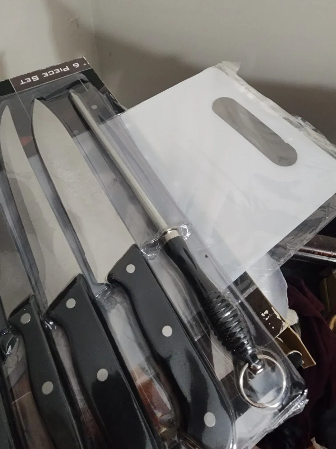 #Cleanout  6-Piece Cutlery Set with Cutting Board - New image indicator(3)