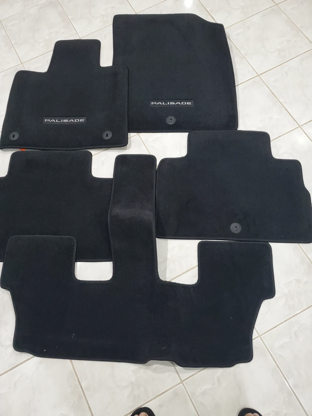 Hyundai Palisade Black Floor Mats - Full Set