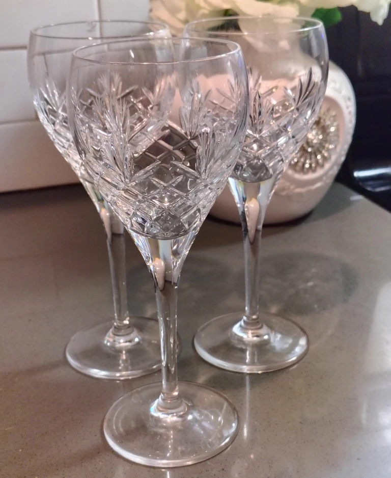 🌱 Eco- hero #Cleanout Crystal Wine Glasses - Set of 3