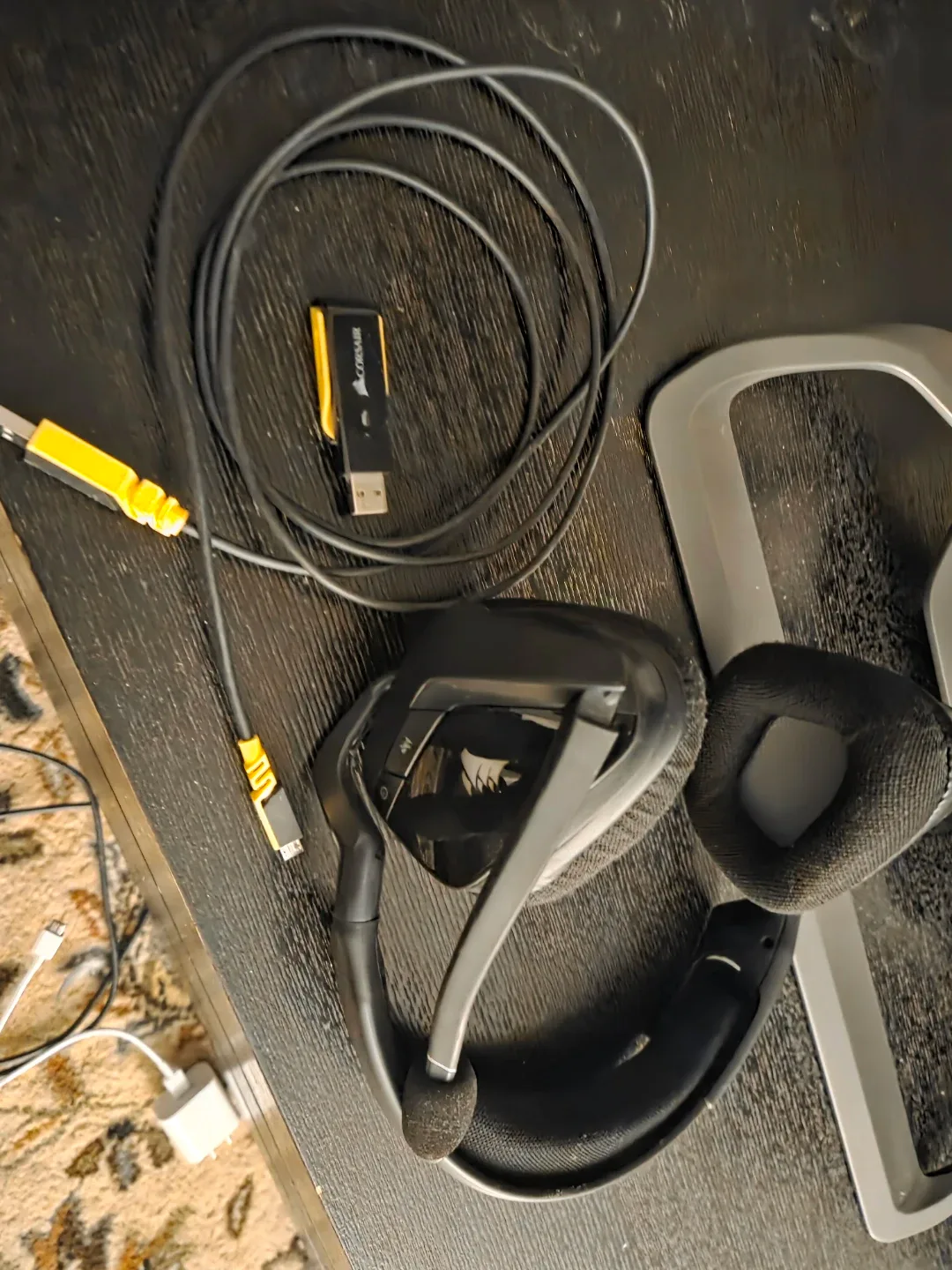 Corsair VOID Elite PRO RGB Wireless Gaming Headset