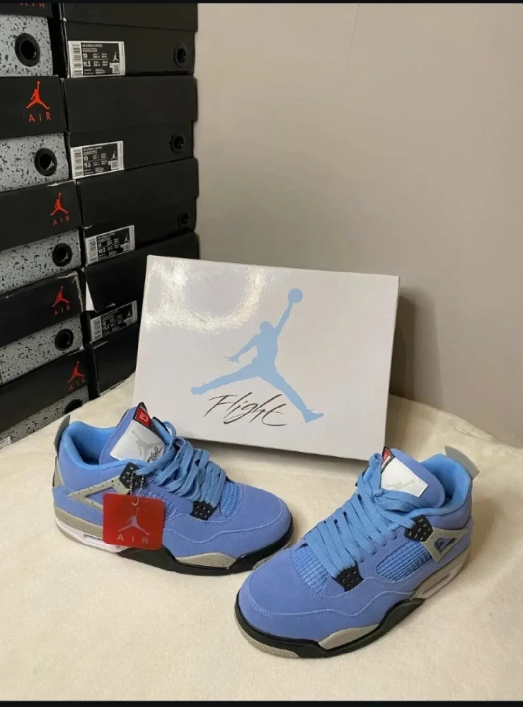 Jordan 4 Retro Sneakers image indicator(3)