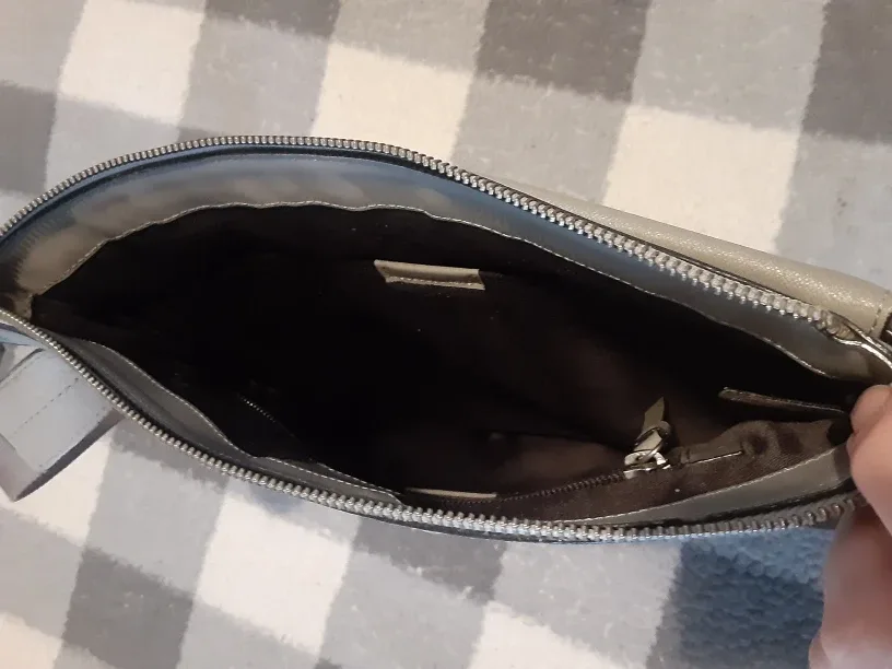 Calvin Klein Leather Crossbody Bag image indicator(6)