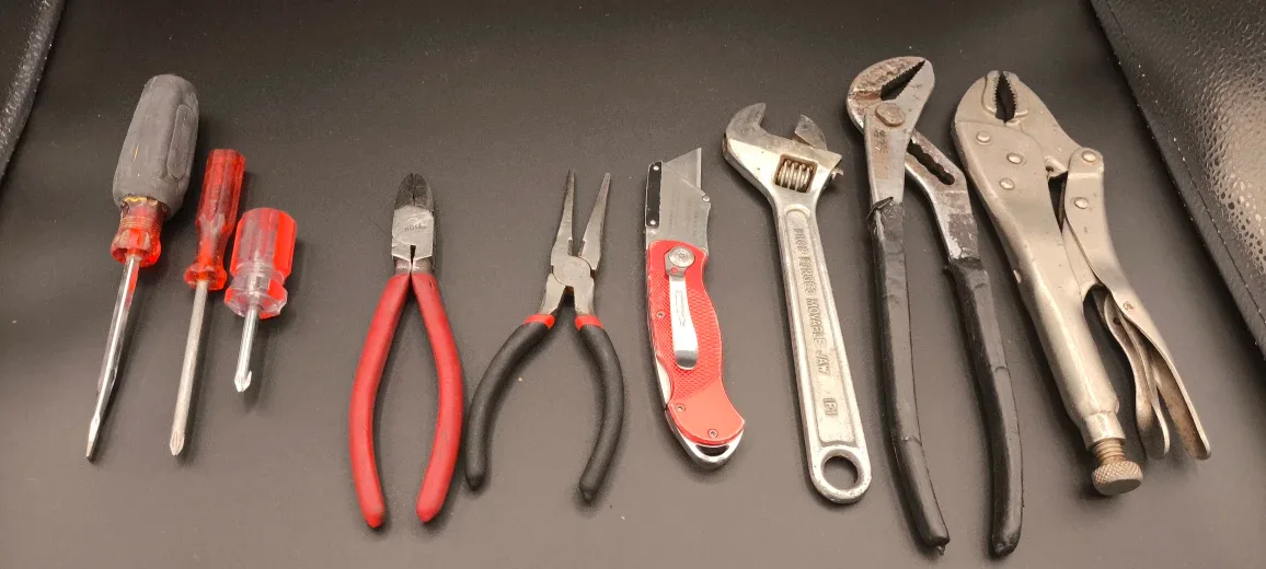 Mixed Hand Tool Set image indicator(4)