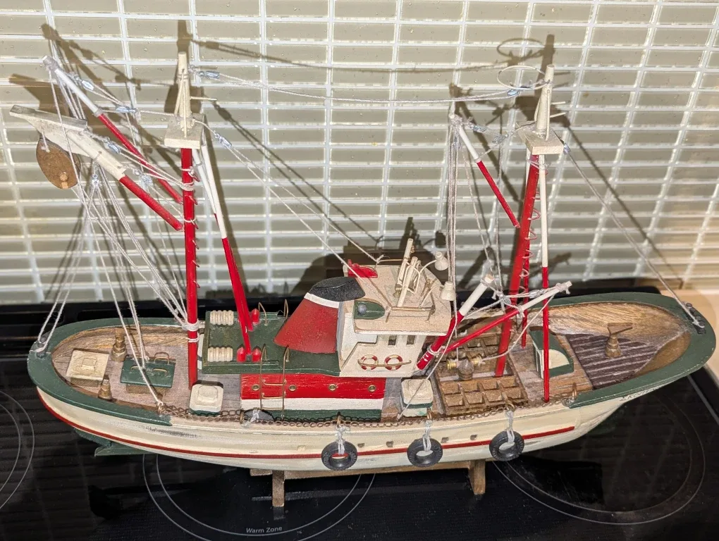 Handcrafted Wooden Model Fishing Boats image indicator(9)