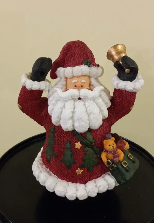 Santa and Snowman  resin figures image indicator(3)