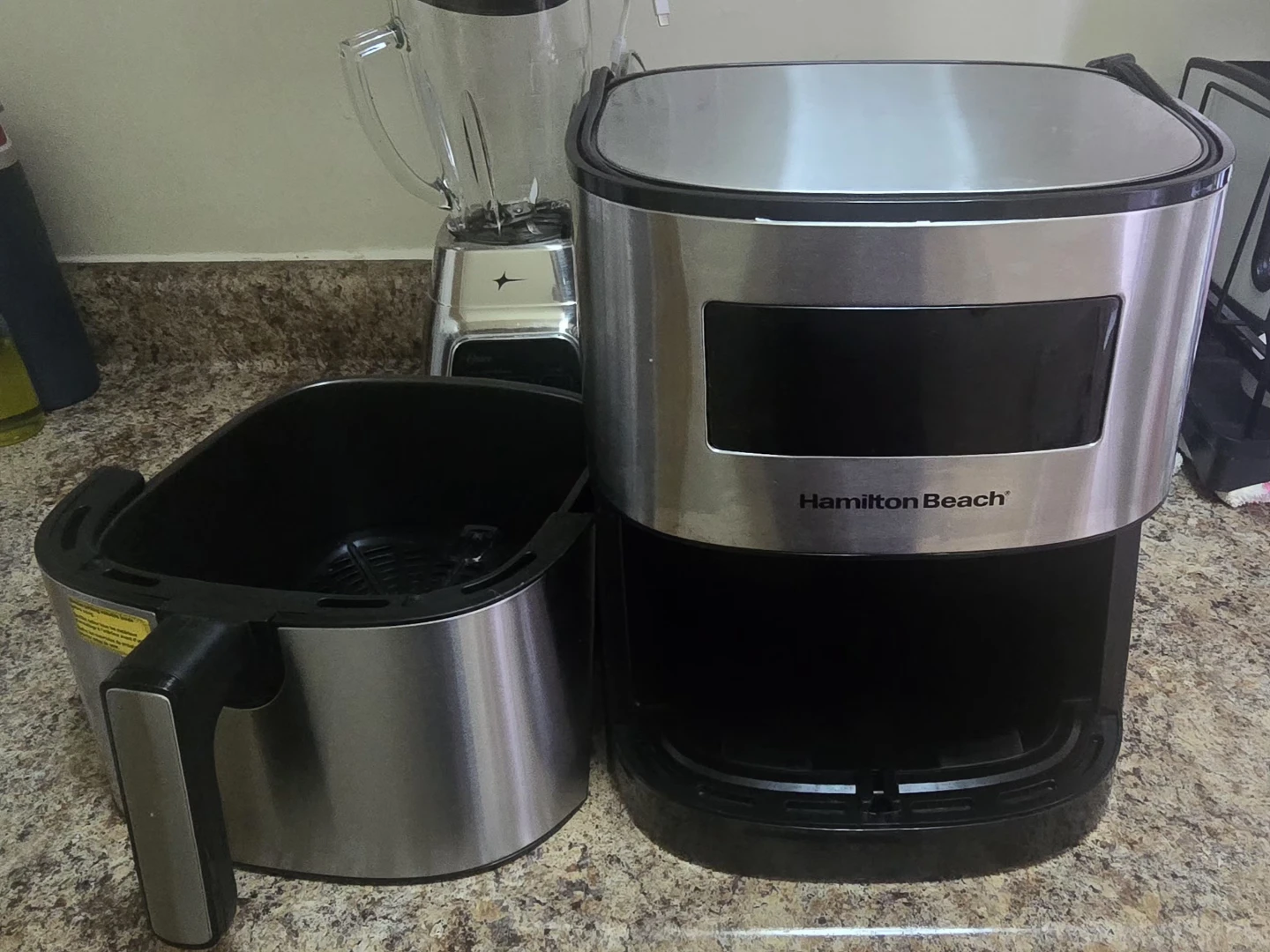 Hamilton Beach Air Fryer - photo 2