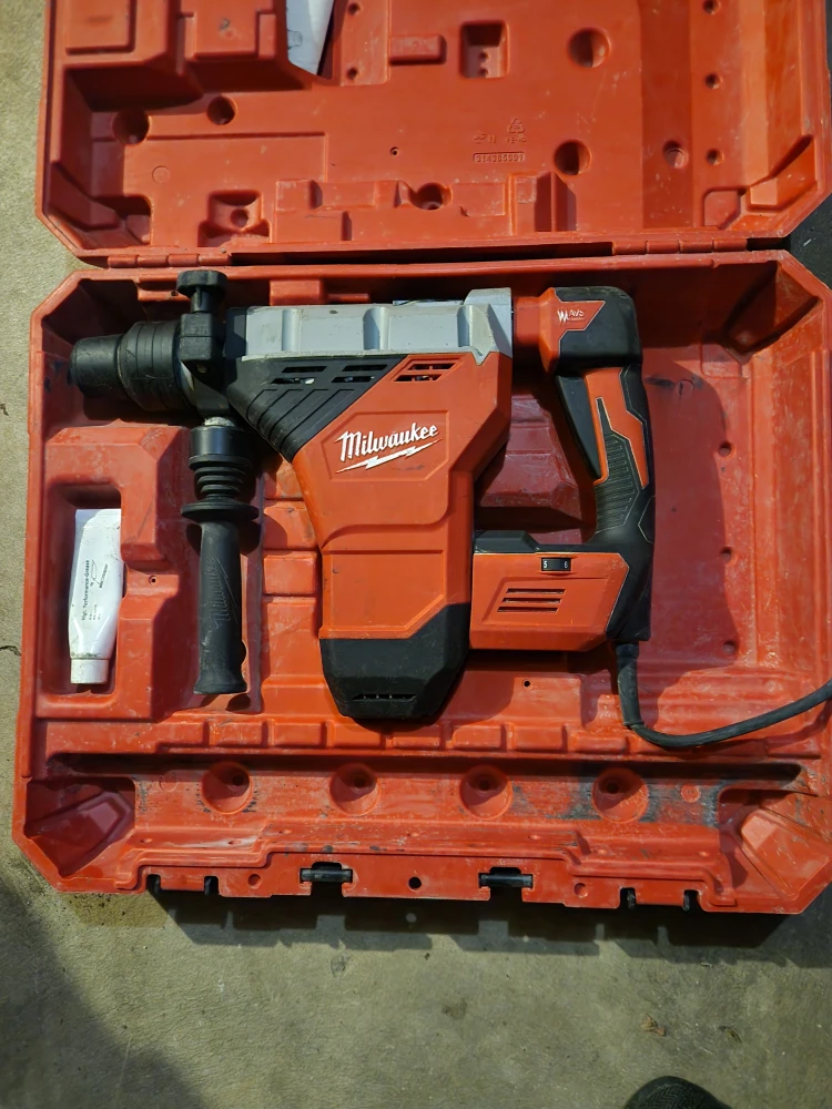 Milwaukee SDS-Plus Rotary Hammer Drill
