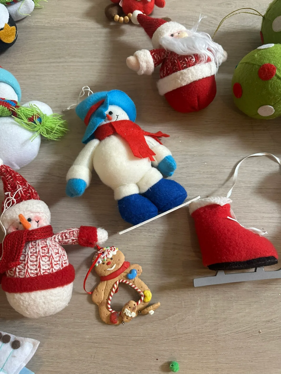 Christmas Tree Ornaments - Mixed Lot image indicator(5)