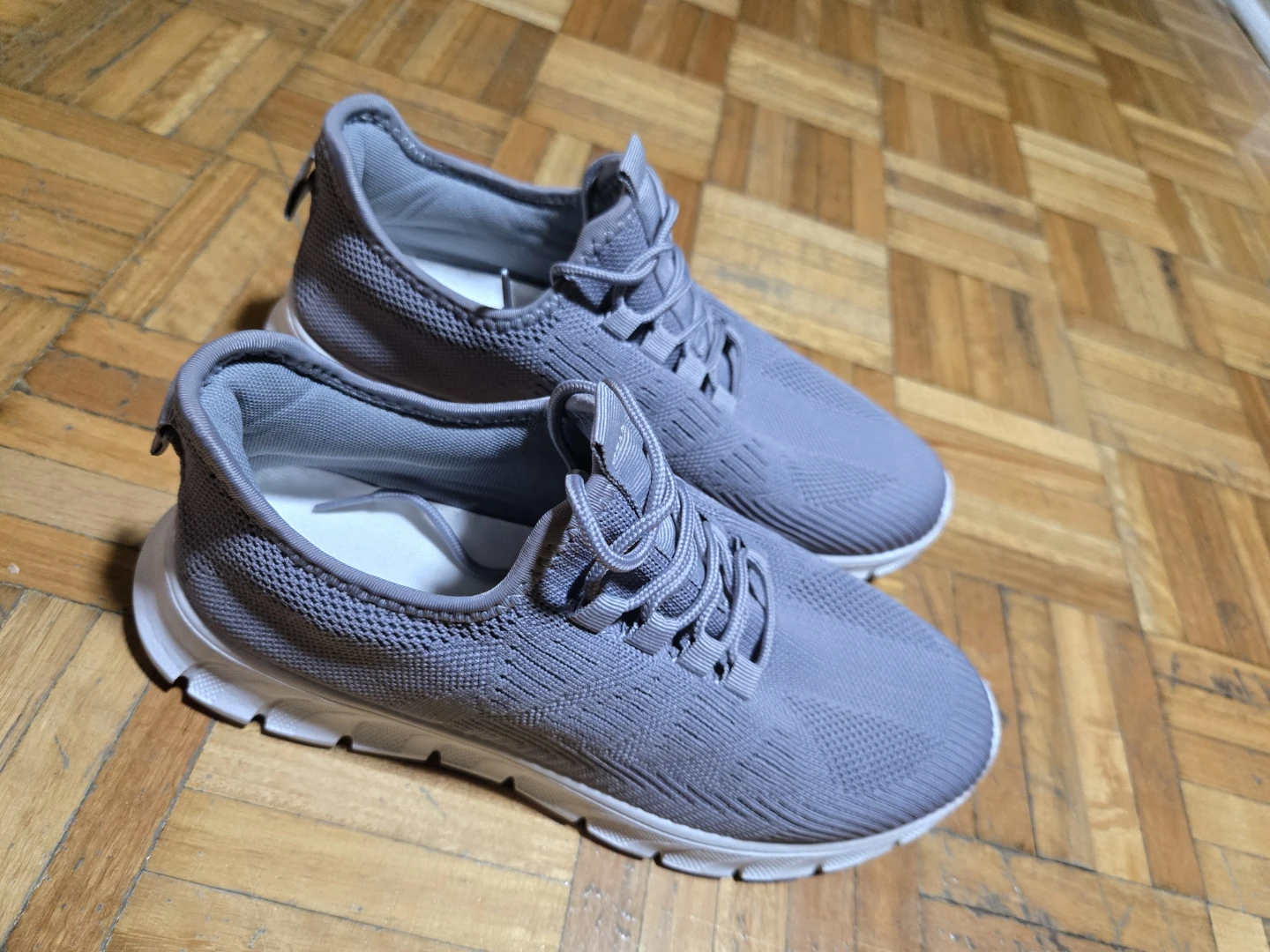 Grey Running Shoes : Brand new - photo 4