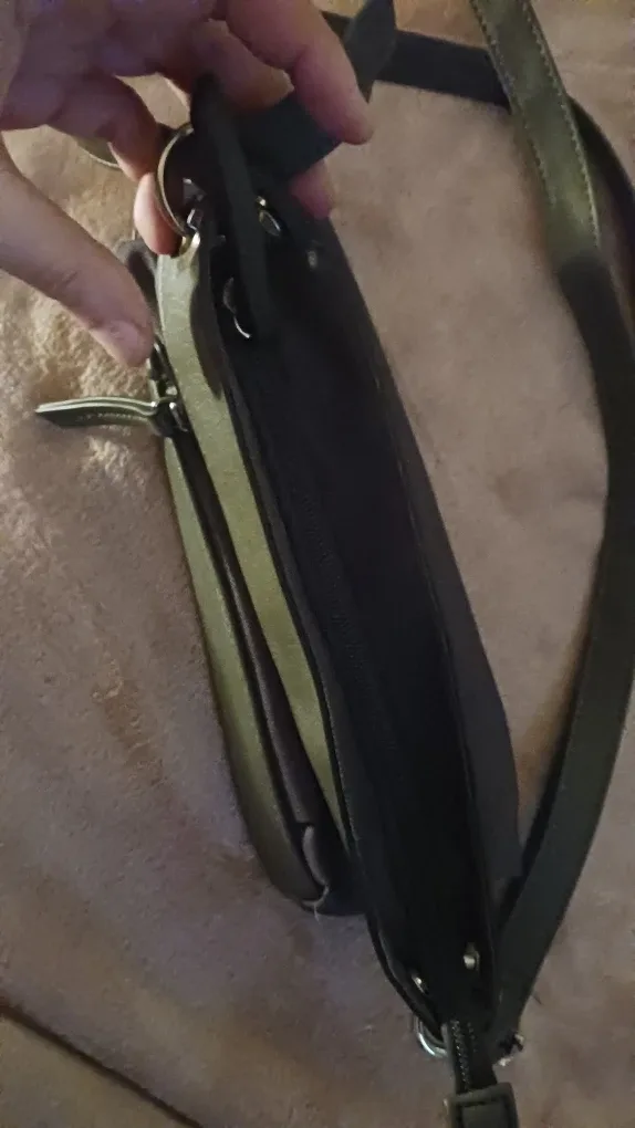 Roots 73 Black Purse/Bag image indicator(3)