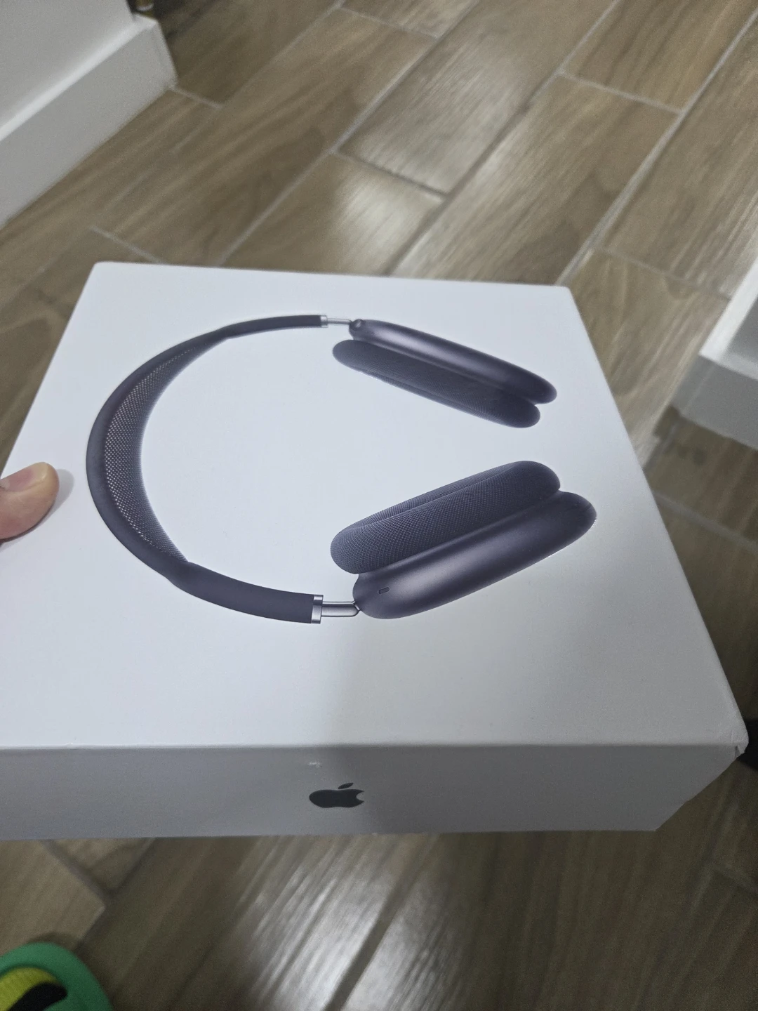 Apple AirPods Max - Like New!