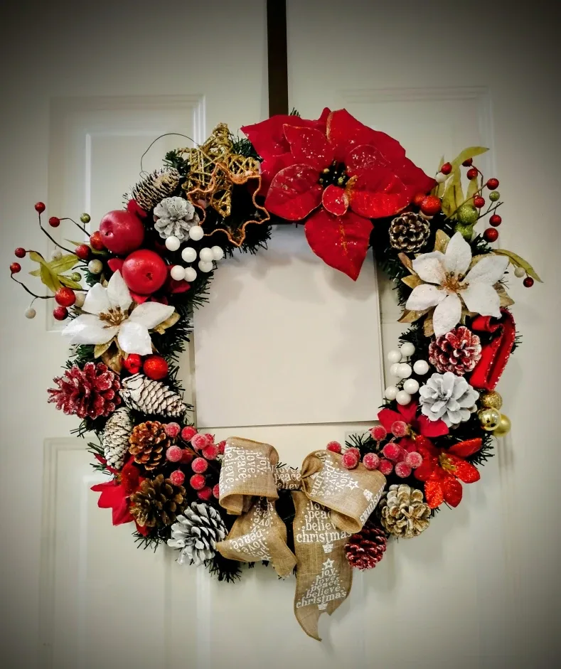 Christmas Wreath - Holiday Decoration image indicator(3)