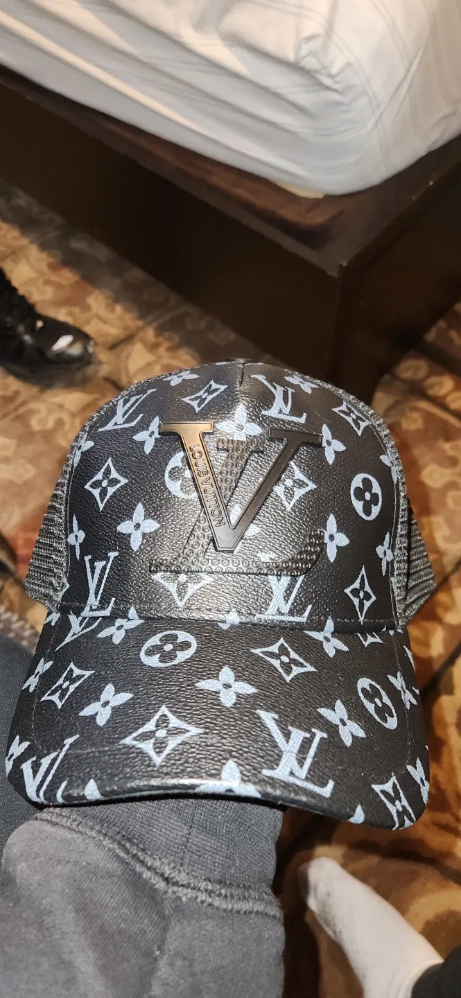 Louis Vuitton Black Cap