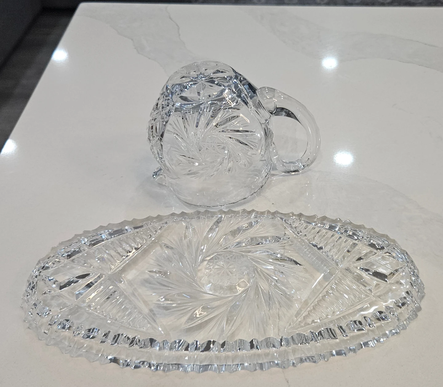 Crystal Creamer and Tray Set - photo 2