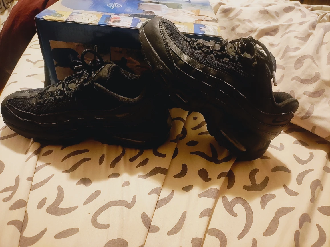 #Cleanout Nike Air Max 95 Black Sneakers Size 4.5Y used - photo 5
