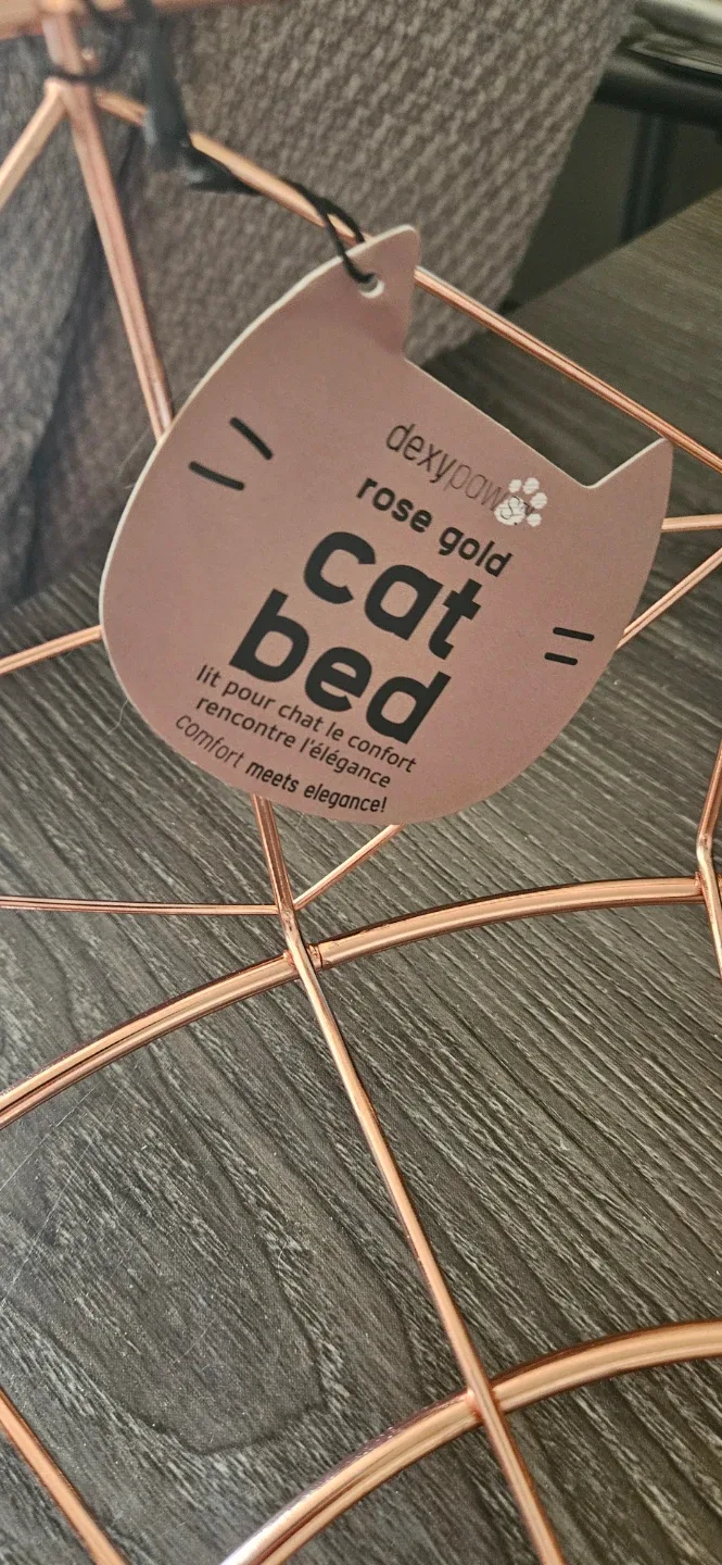 Dexypaw Rose Gold Cat Bed - New! image indicator(2)