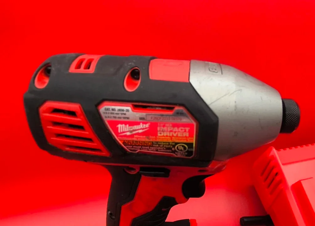 SafeSense™ Milwaukee Impact Kit  | Full Hand Tool Set image indicator(4)