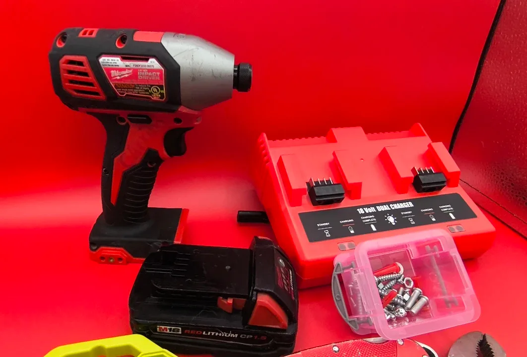 SafeSense™ Milwaukee Impact Kit  | Full Hand Tool Set image indicator(8)