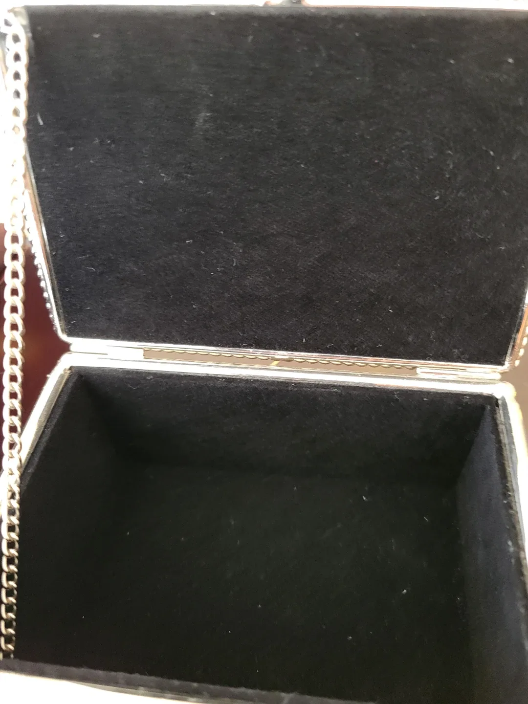 Two Decorative Boxes image indicator(3)