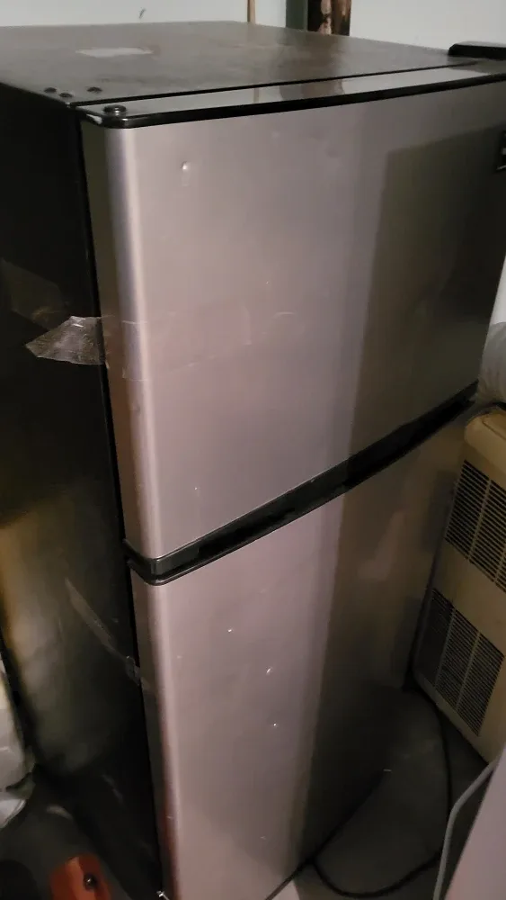 Frigidaire Gallery Refrigerator Model FGFR727