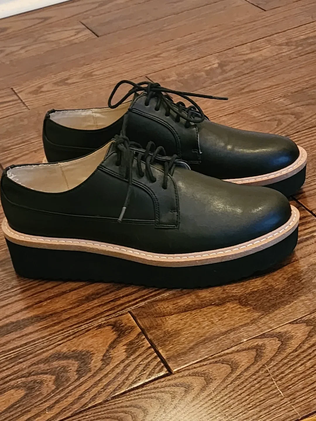 Black Platform Lace-Up Shoes image indicator(2)