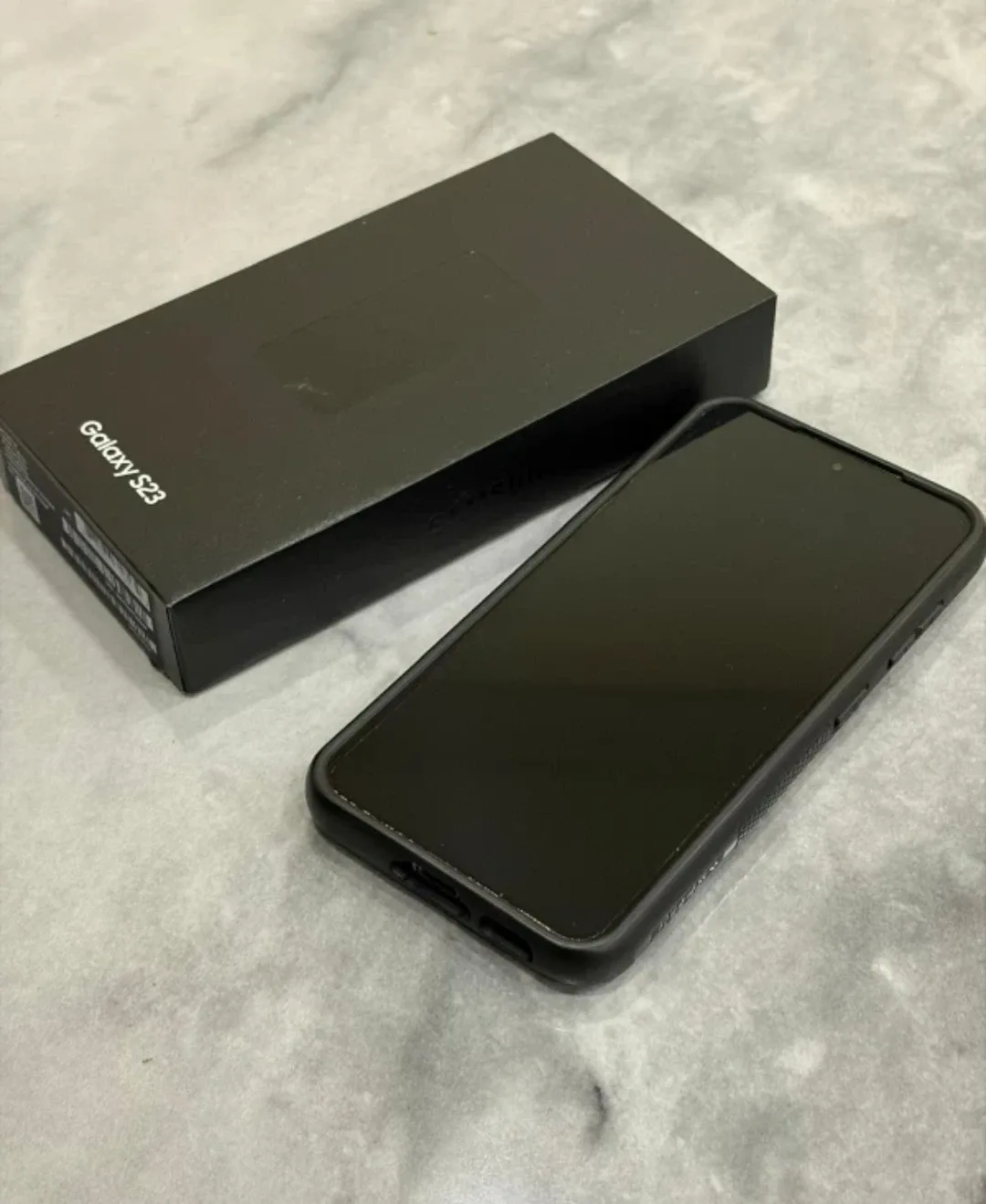 Samsung Galaxy S23 - Black - With Case & Box image indicator(2)