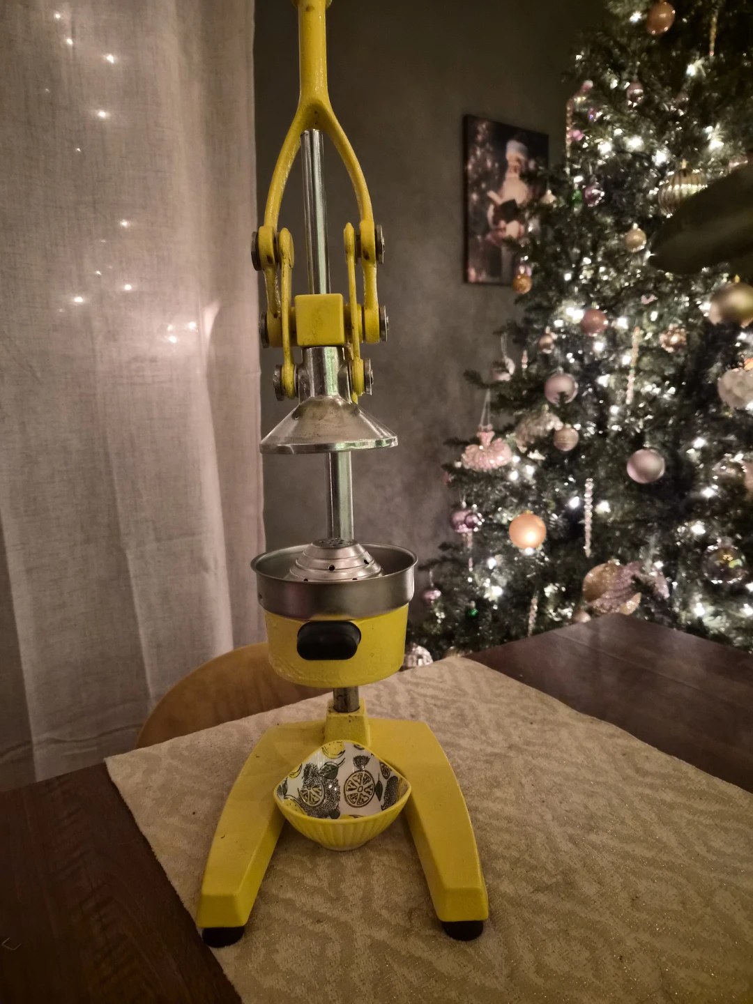 Yellow Citrus Juicer with Bowl - photo 4