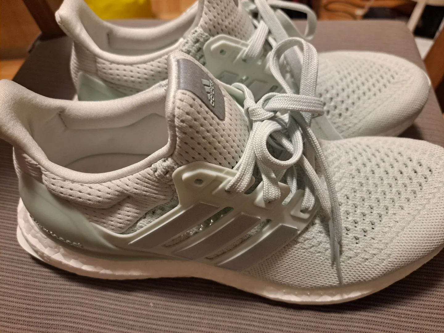 Adidas Ultra Boost size 7.5 US