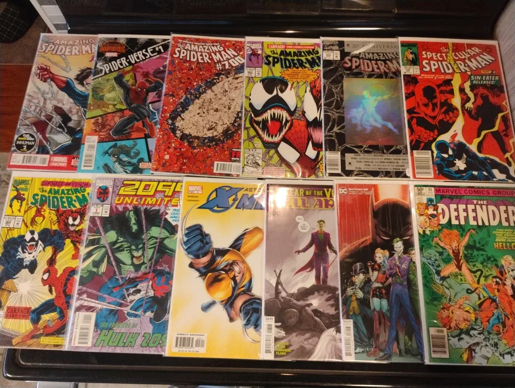 Comic book lot