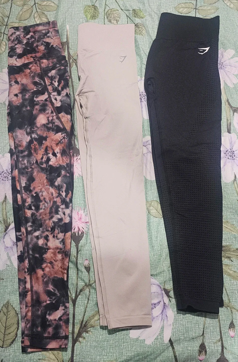 Gymshark Leggings Bundle - Size Small and Medium image indicator(2)