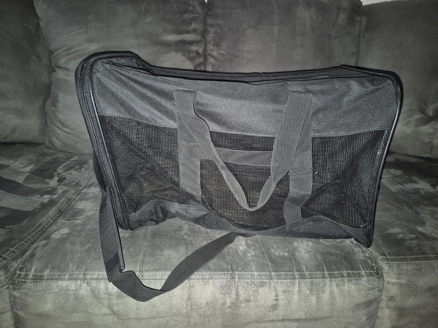 Black Pet Carrier Bag (airline approved)