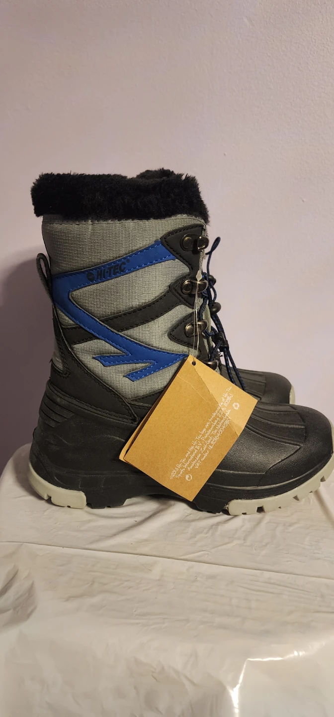 New Hi-Tec Winter Boots - Size 2