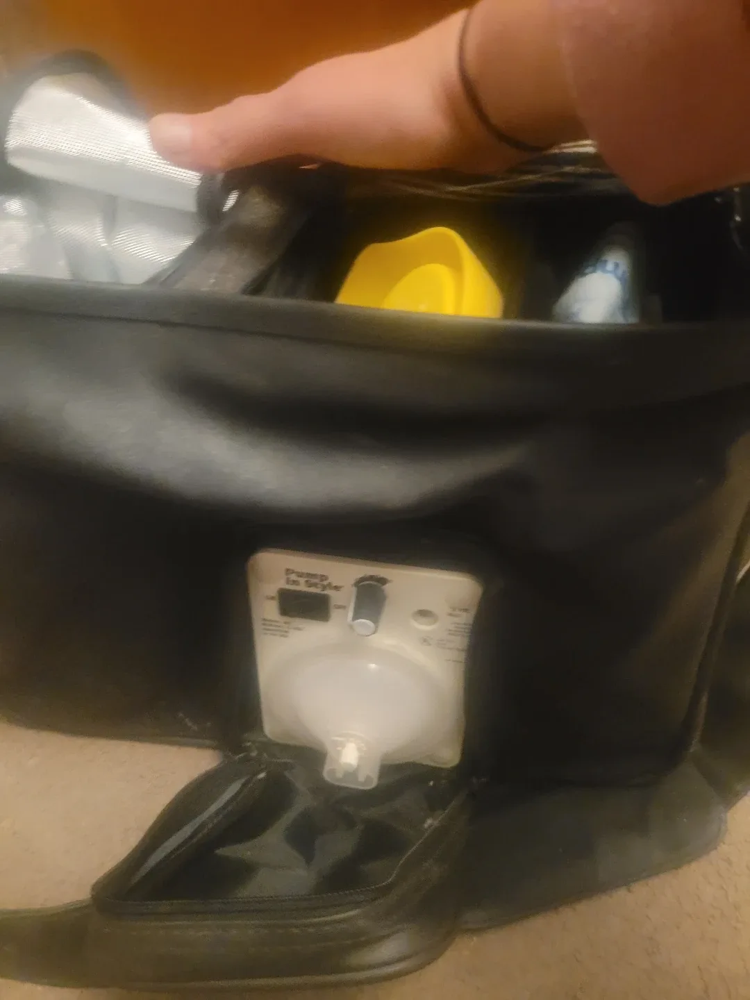 Medela Pump In Style Breast Pump image indicator(2)