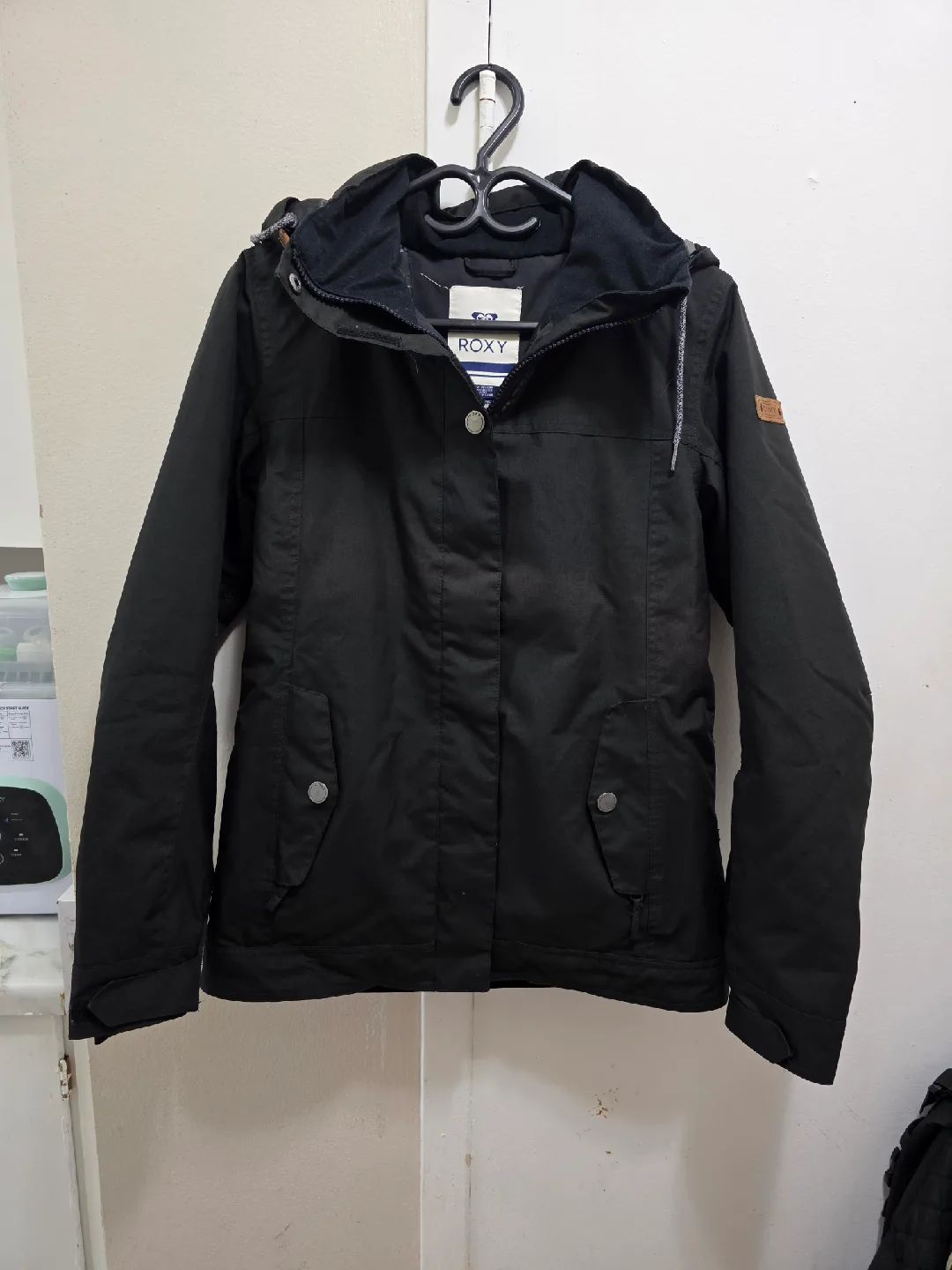 Roxy Black Winter Jacket XS image indicator(4)