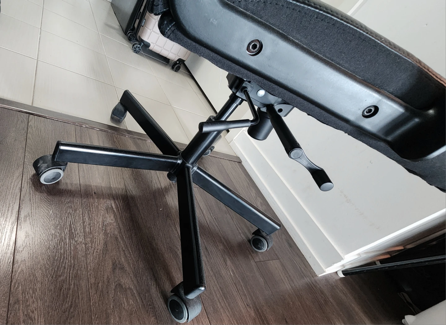 IKEA Markus Office Chair - Black - photo 3