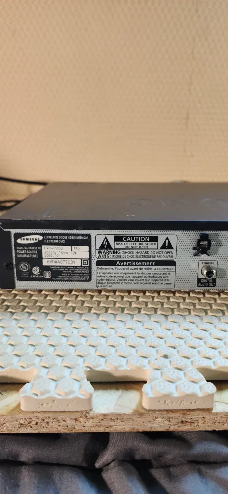 Samsung DVD-P230 Progressive Scan DVD Player image indicator(5)