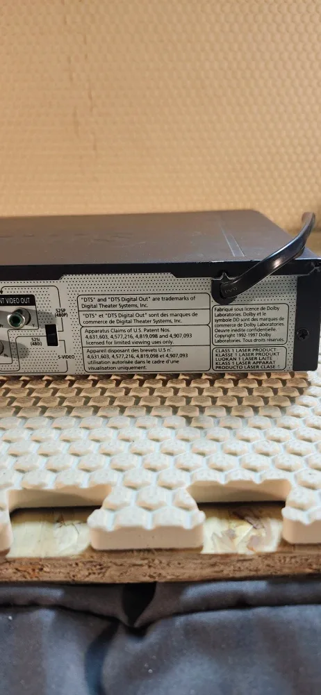 Samsung DVD-P230 Progressive Scan DVD Player image indicator(7)