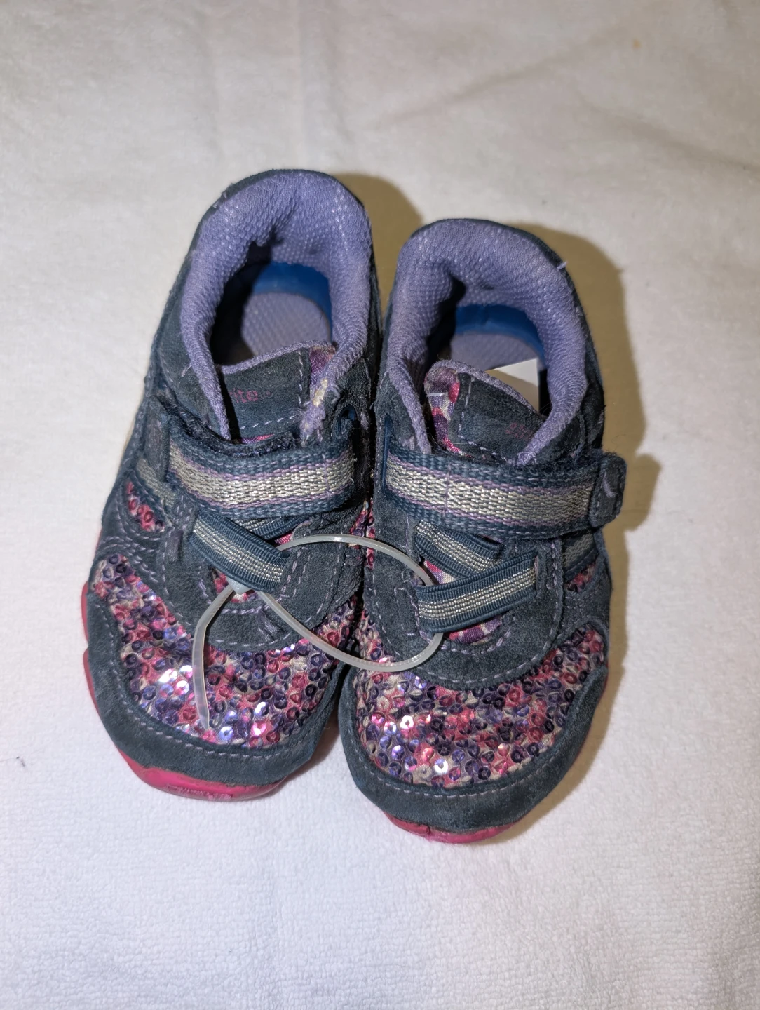 Girls sz 5 Stride Rite shoes