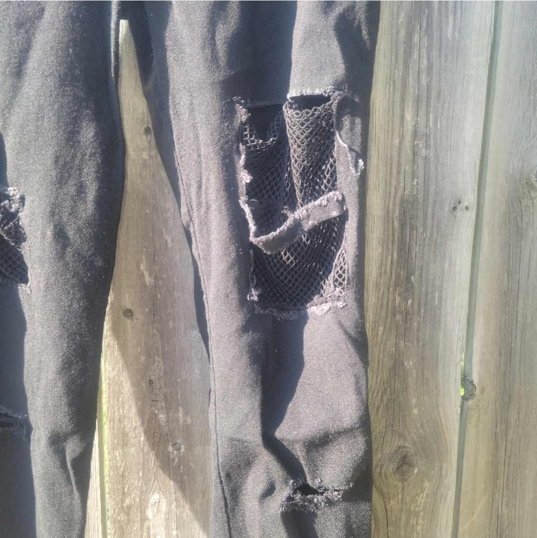 Women's L Black Distressed Leggings - photo 2