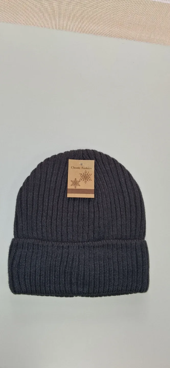 Cozy Black Winter Beanie, Classic Fashion