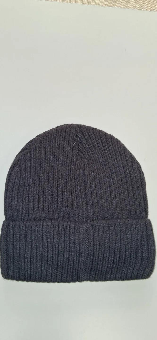 Cozy Black Winter Beanie, Classic Fashion image indicator(2)