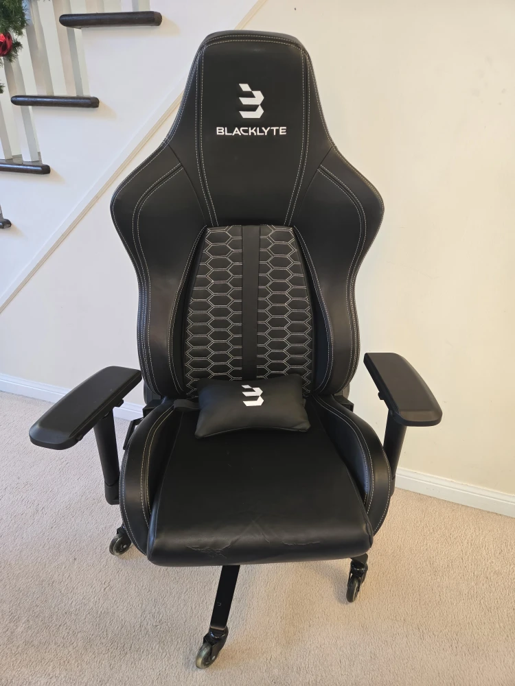 Blacklyte Gaming Chair - Black