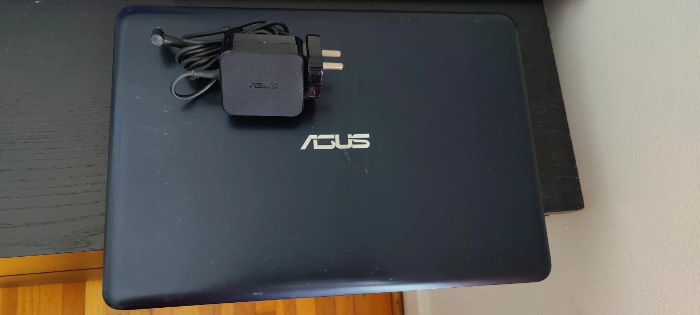 ASUS F402N Laptop